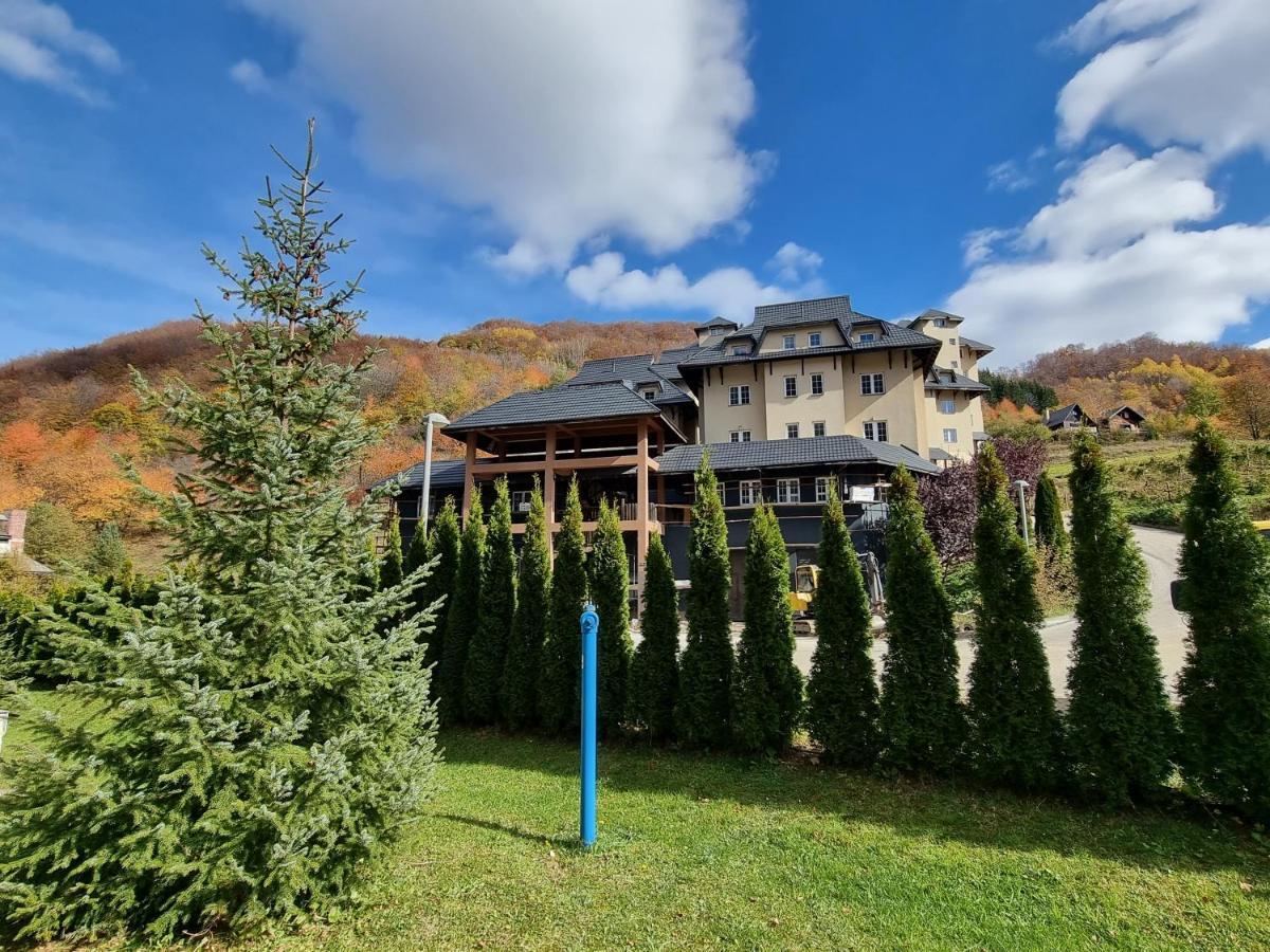 Planinsko Jutro - Brzece Centar Apartments, Kopaonik 외부 사진